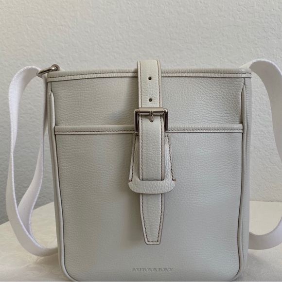 Vintage Burberry, Authentic,off white, leather crossbody bag.*Posh Authenticate* - Picture 1 of 6